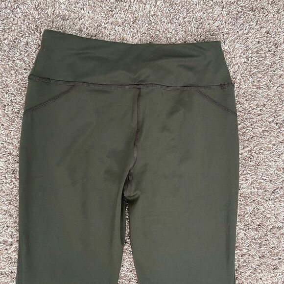 sweaty betty anthropologie all day 7/8 24” leggings army green size XS - Picture 8 of 8